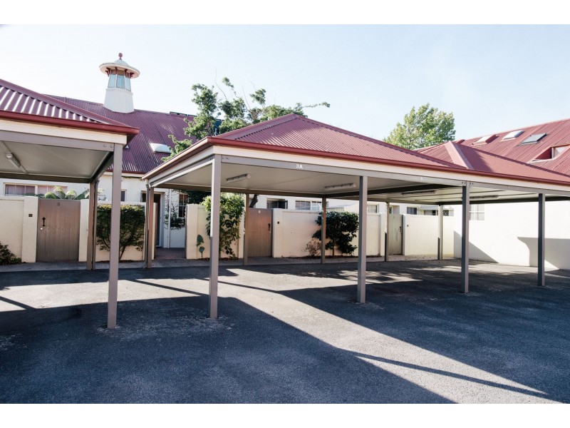 3a St John Crescent, Launceston TAS 7250