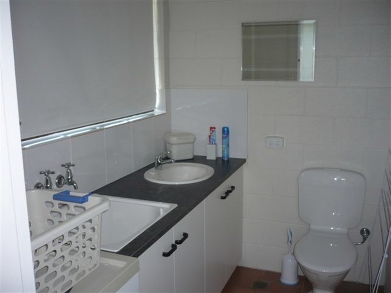 8/4 Haig Street, Mowbray TAS 7248