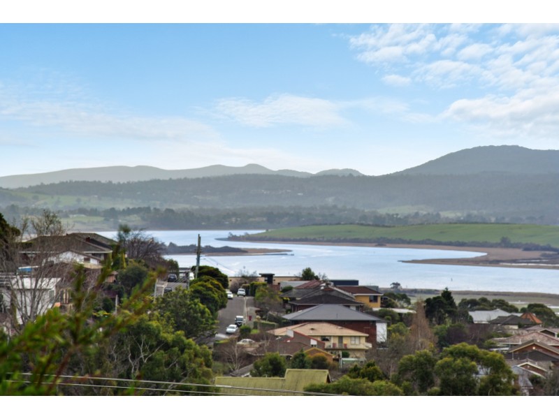 5 Denman Road, Trevallyn TAS 7250