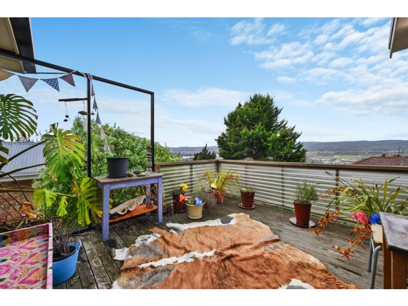 5 Denman Road, Trevallyn TAS 7250