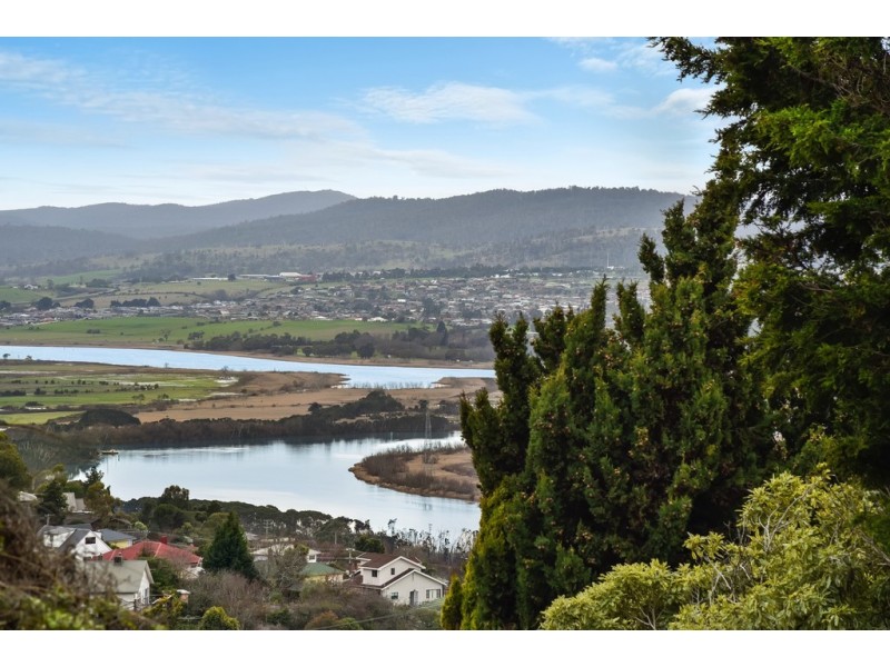 5 Denman Road, Trevallyn TAS 7250