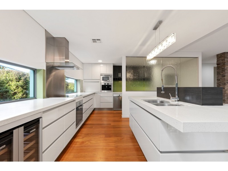 2 Legges Crescent, Prospect TAS 7250