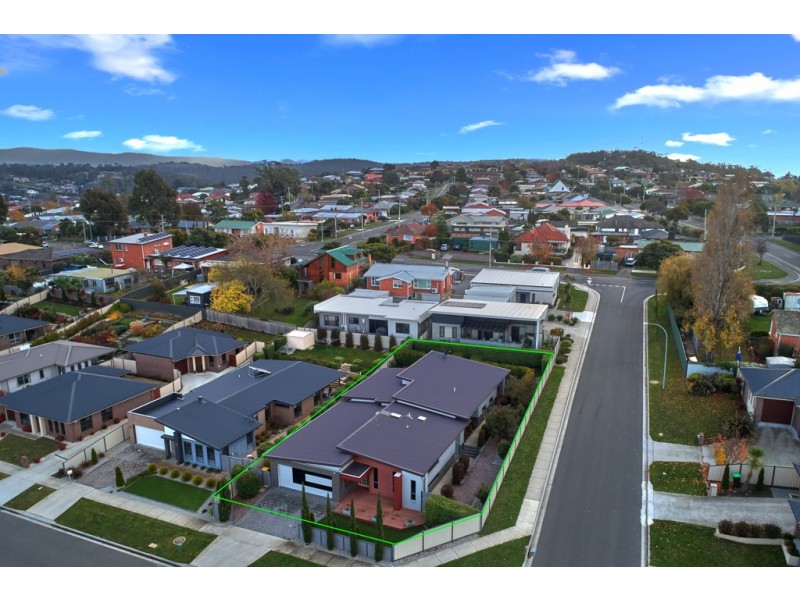 2 Legges Crescent, Prospect TAS 7250