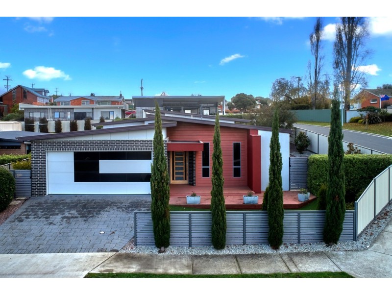 2 Legges Crescent, Prospect TAS 7250