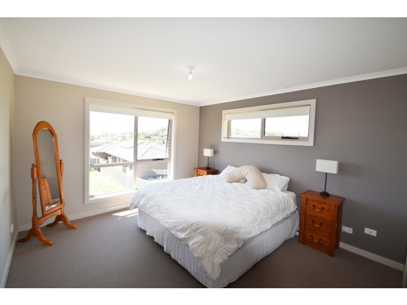 2/12 Assisi Avenue, Riverside TAS 7250