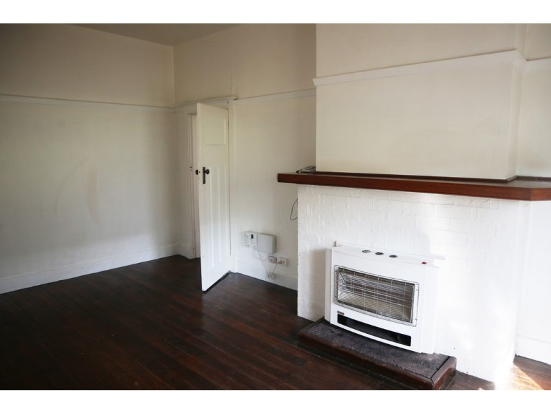 8 Home Street, Invermay TAS 7248