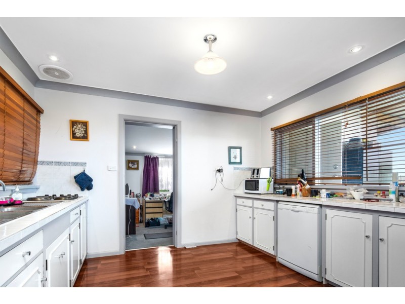 18 Crestview Court, Newnham TAS 7248