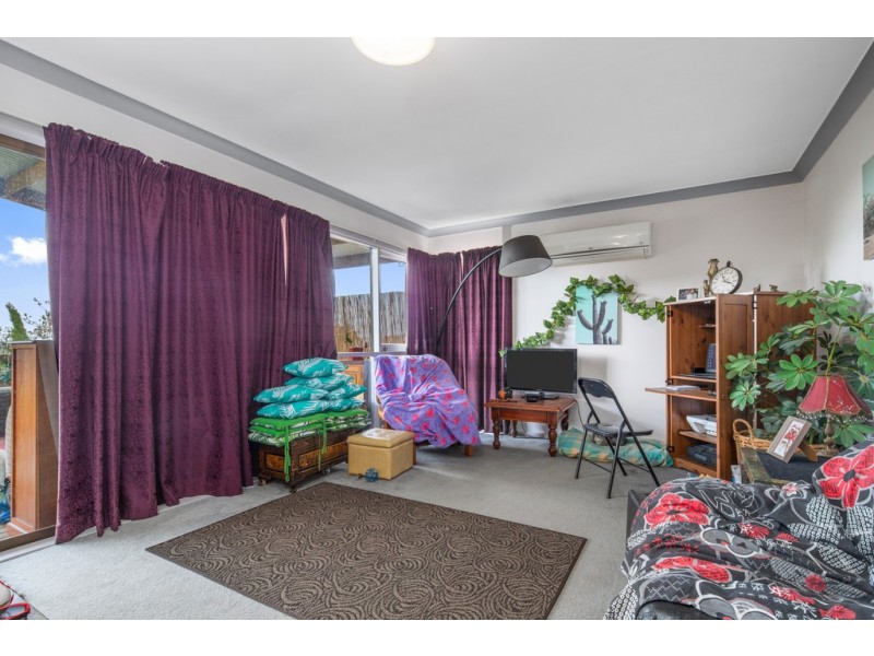 18 Crestview Court, Newnham TAS 7248