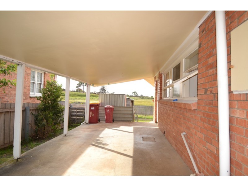 16 Hardinge Avenue, Newnham TAS 7248