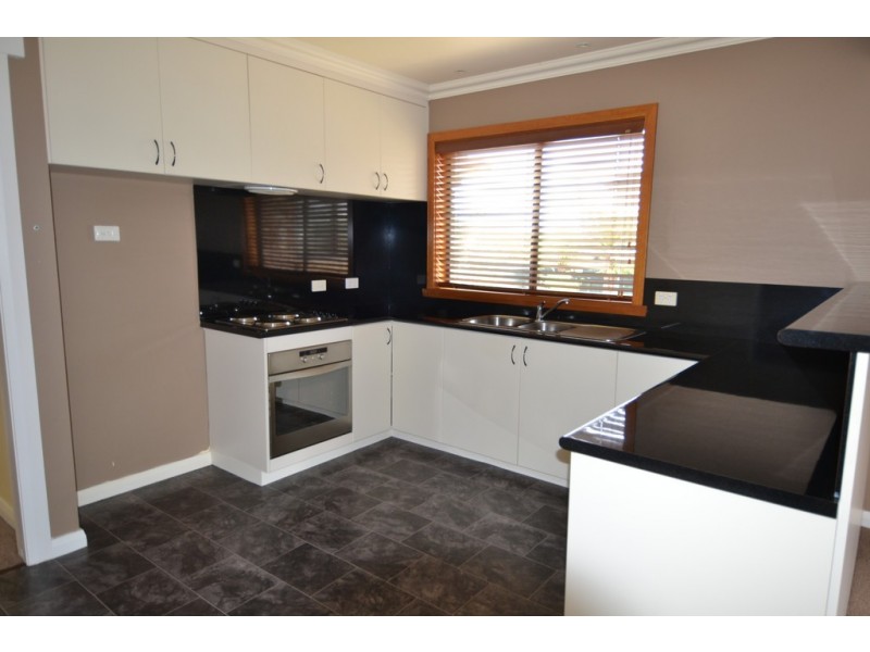 32 Tompsons Lane, Newnham TAS 7248