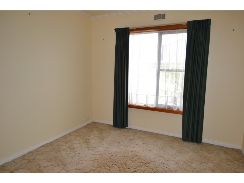 32 Tompsons Lane, Newnham TAS 7248