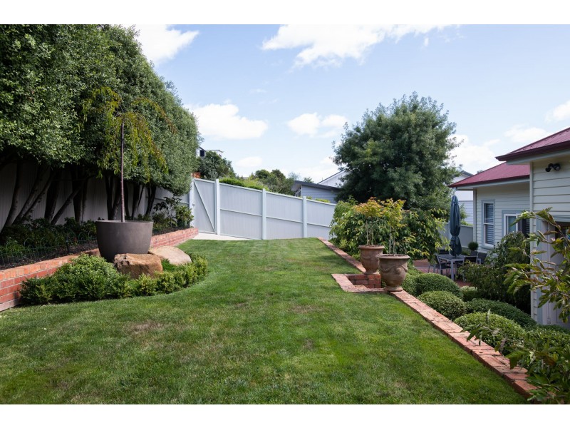 16 Hill Street, West Launceston TAS 7250