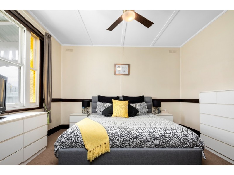 18 Charles Street, Cressy TAS 7302