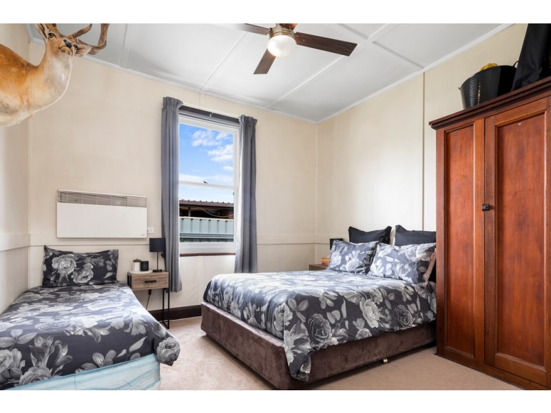 18 Charles Street, Cressy TAS 7302