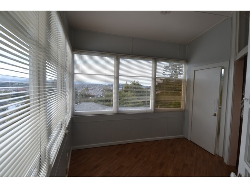 2/20 Bain Terrace, Trevallyn TAS 7250