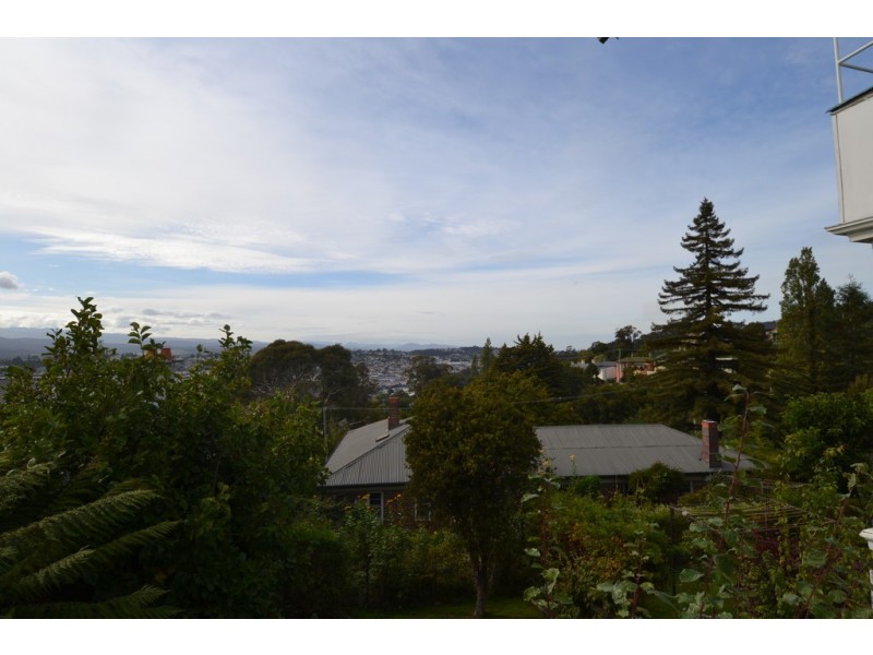 2/20 Bain Terrace, Trevallyn TAS 7250