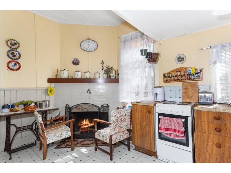 4 Hedley Street, Scottsdale TAS 7260