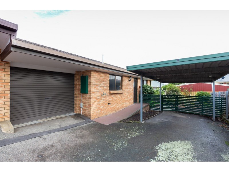 2/18 Drysdale Court, Newnham TAS 7248