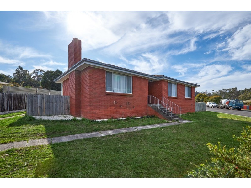 1 Tandara Street, Ravenswood TAS 7250