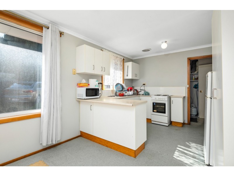 1 Tandara Street, Ravenswood TAS 7250