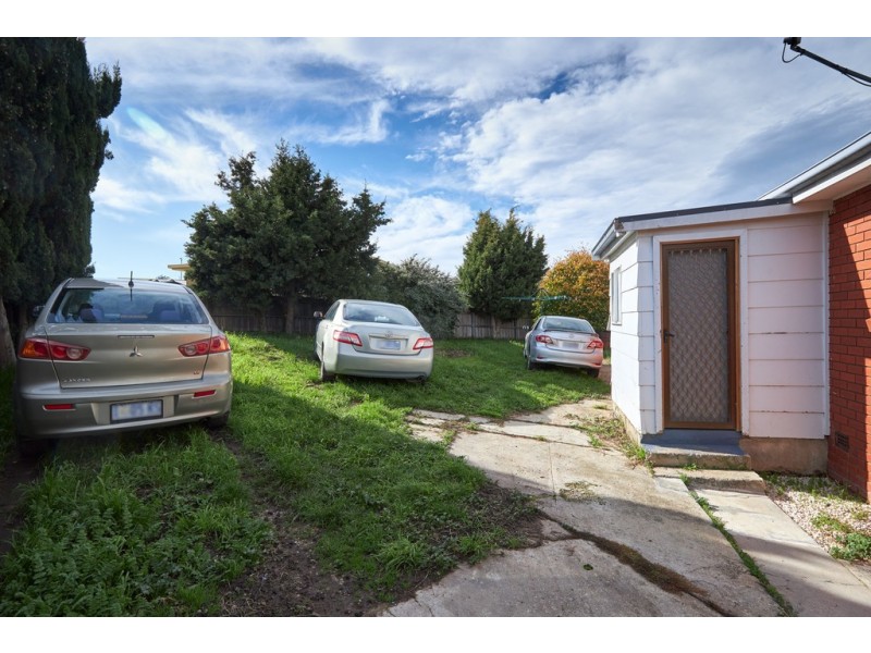 1 Tandara Street, Ravenswood TAS 7250