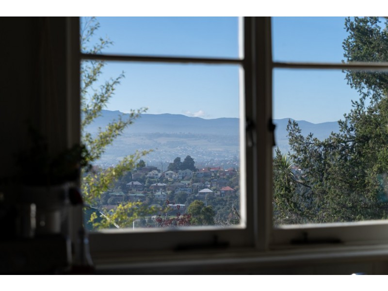 93 Peel Street West, West Launceston TAS 7250