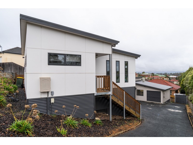 1/4 Clifton Place, Prospect Vale TAS 7250