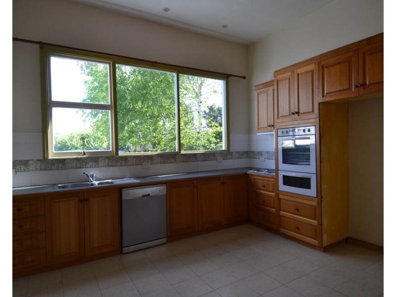 17 Albion Street, Invermay TAS 7248