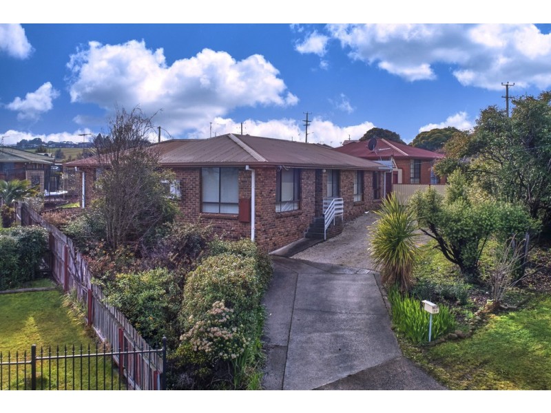 30 Bishops Drive, Newnham TAS 7248