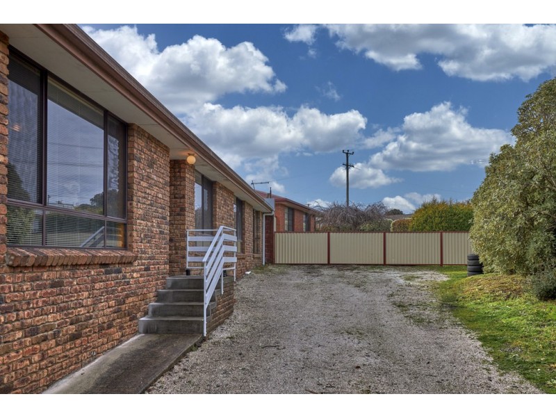 30 Bishops Drive, Newnham TAS 7248