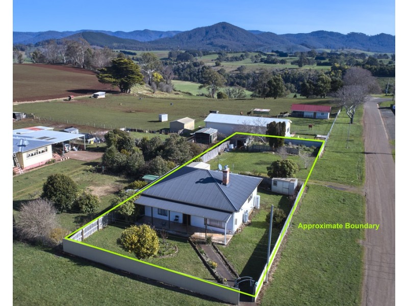 8 Fry Street, Ringarooma TAS 7263