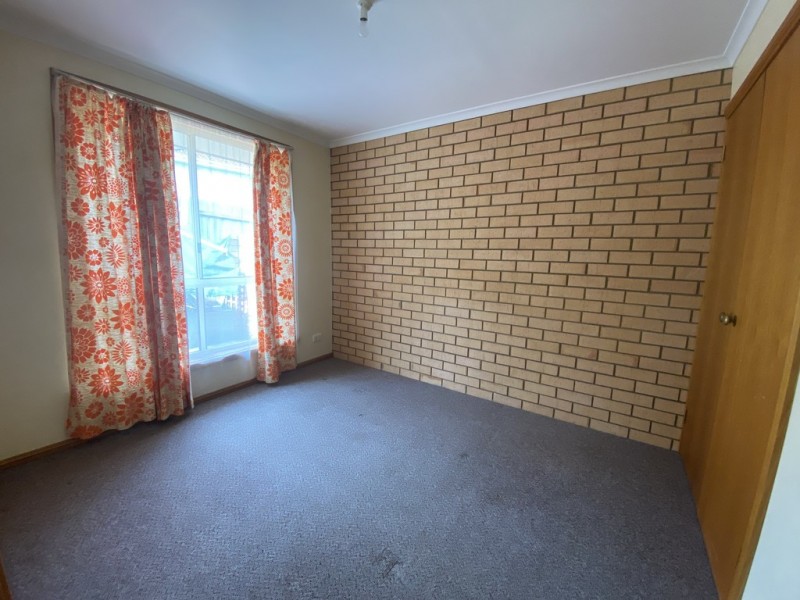 2/63 Georgetown Road, Newnham TAS 7248