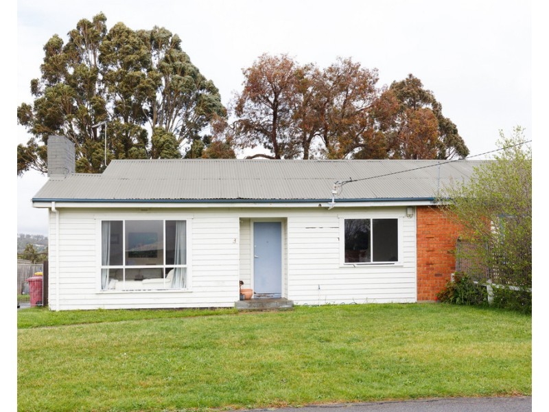 3 Carins Street, Waverley TAS 7250