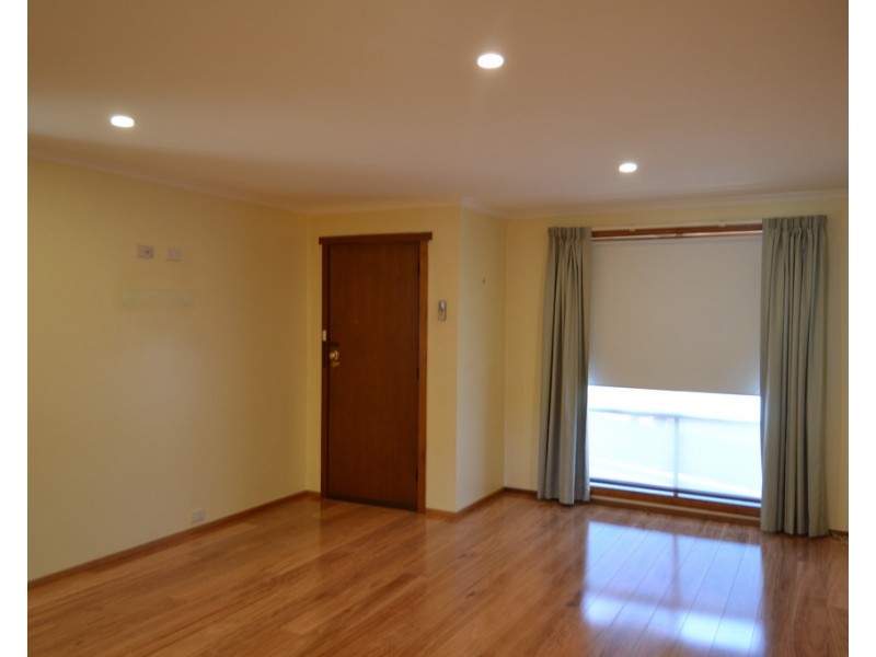 1/31 George Town Road, Newnham TAS 7248