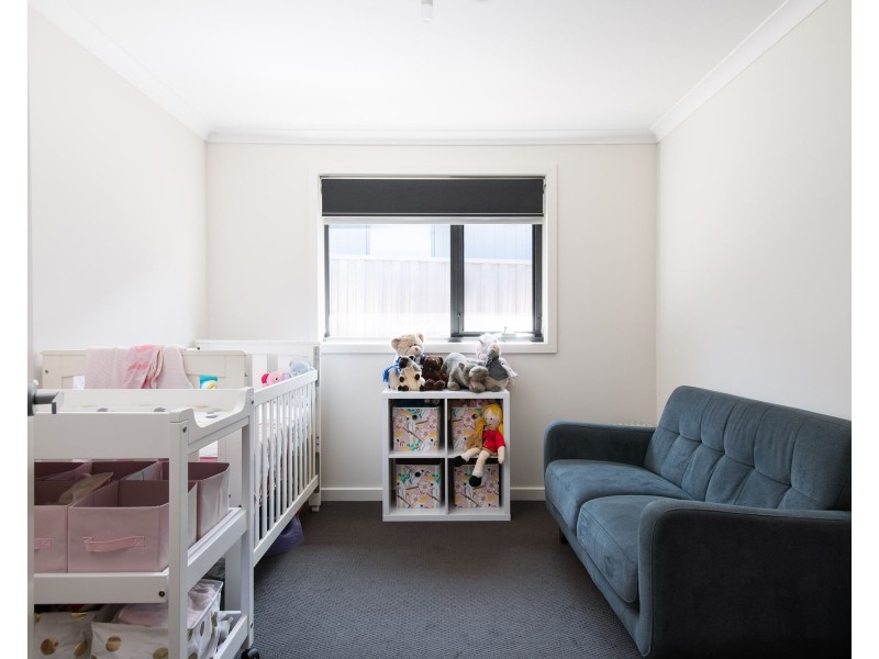 16 Aram Place, Newstead TAS 7250