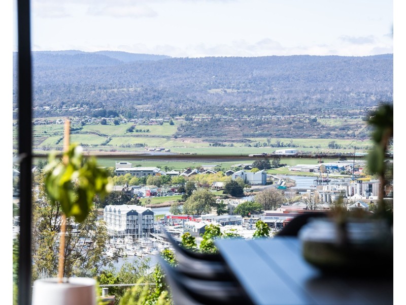 2a Delamere Crescent, Trevallyn TAS 7250