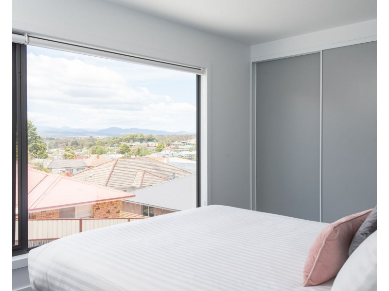 1/4 Bellevue Avenue, South Launceston TAS 7249