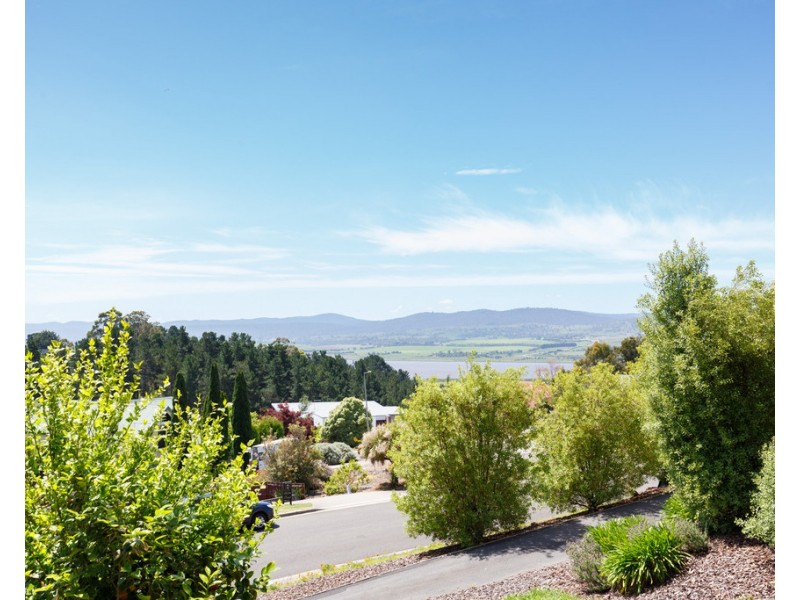 39 Allison Avenue, Riverside TAS 7250