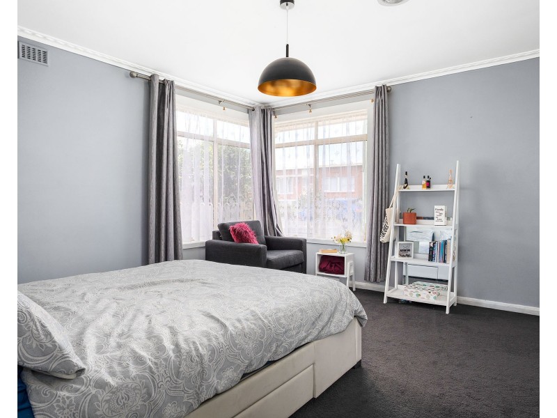 10 Paringa Avenue, Newnham TAS 7248