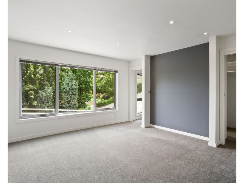 2/7-9 Monet Place, Newnham TAS 7248
