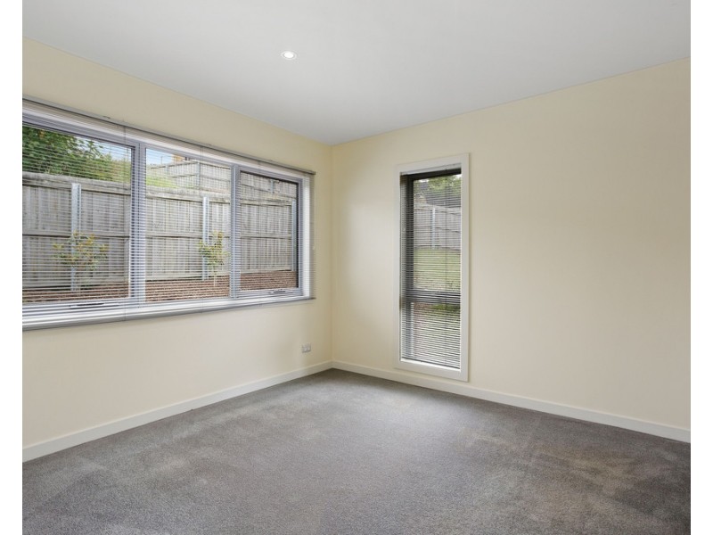 2/7-9 Monet Place, Newnham TAS 7248