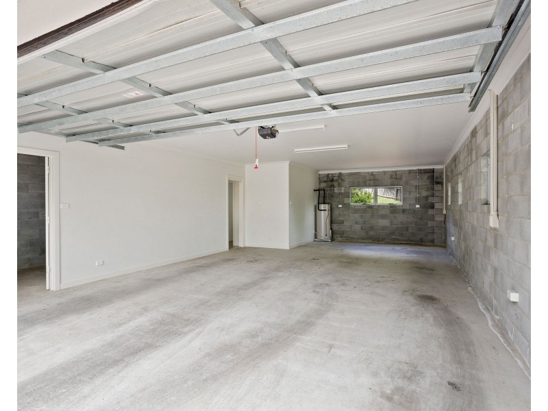 2/7-9 Monet Place, Newnham TAS 7248