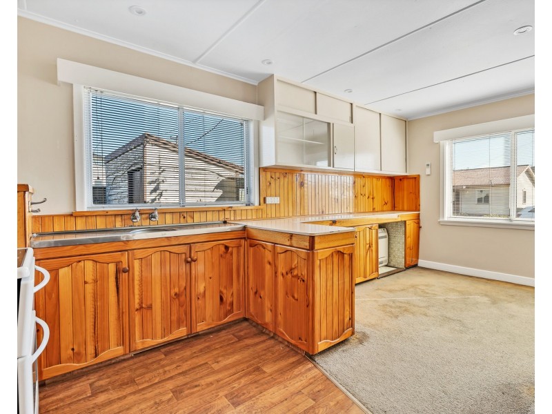2 Sturt Crescent, Mayfield TAS 7248