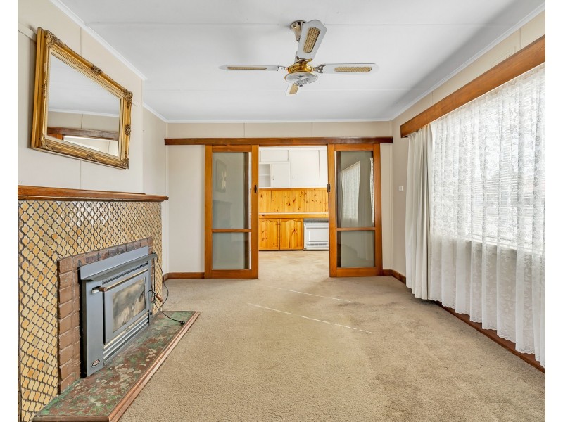 2 Sturt Crescent, Mayfield TAS 7248