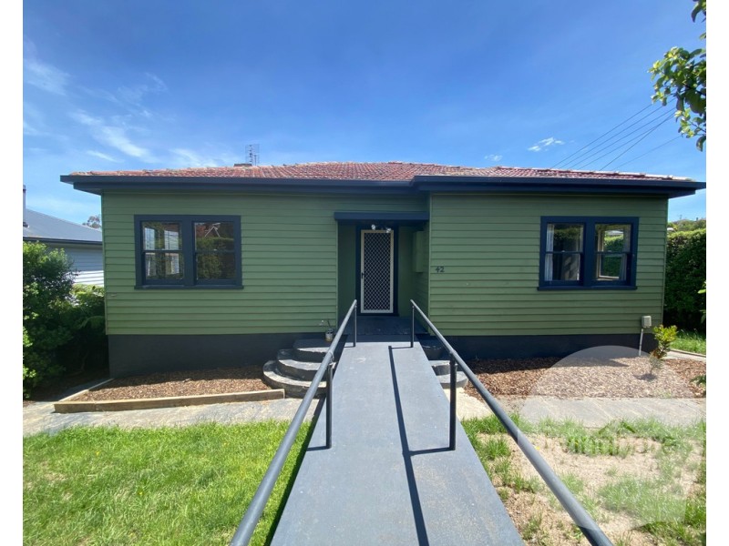 42 Hobart Road, Kings Meadows TAS 7249