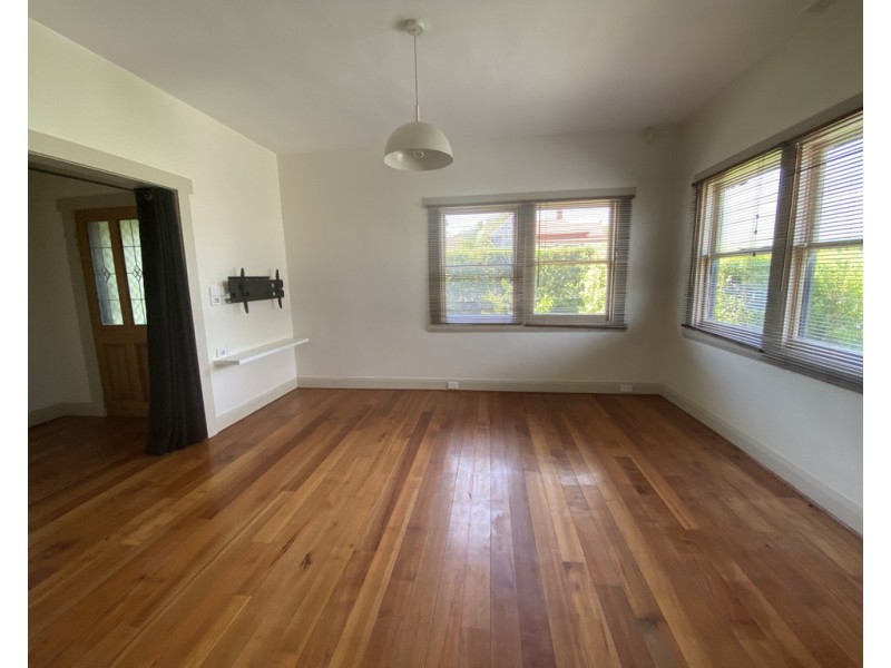 42 Hobart Road, Kings Meadows TAS 7249