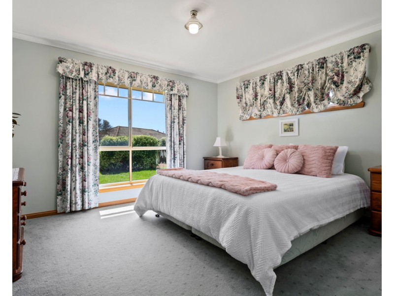 30 Mount Stuart Drive, Newnham TAS 7248