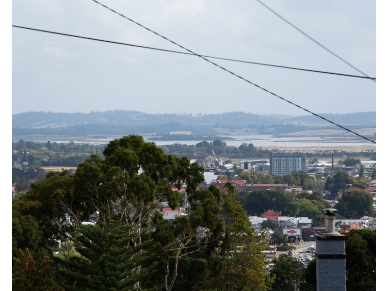 17 Peel Street, South Launceston TAS 7249