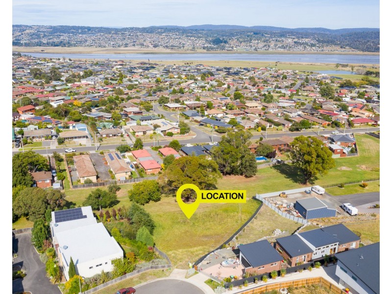 11 Monet Place, Newnham TAS 7248