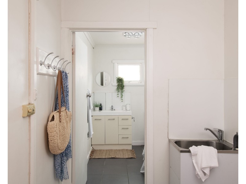 40 Racecourse Crescent, Launceston TAS 7250